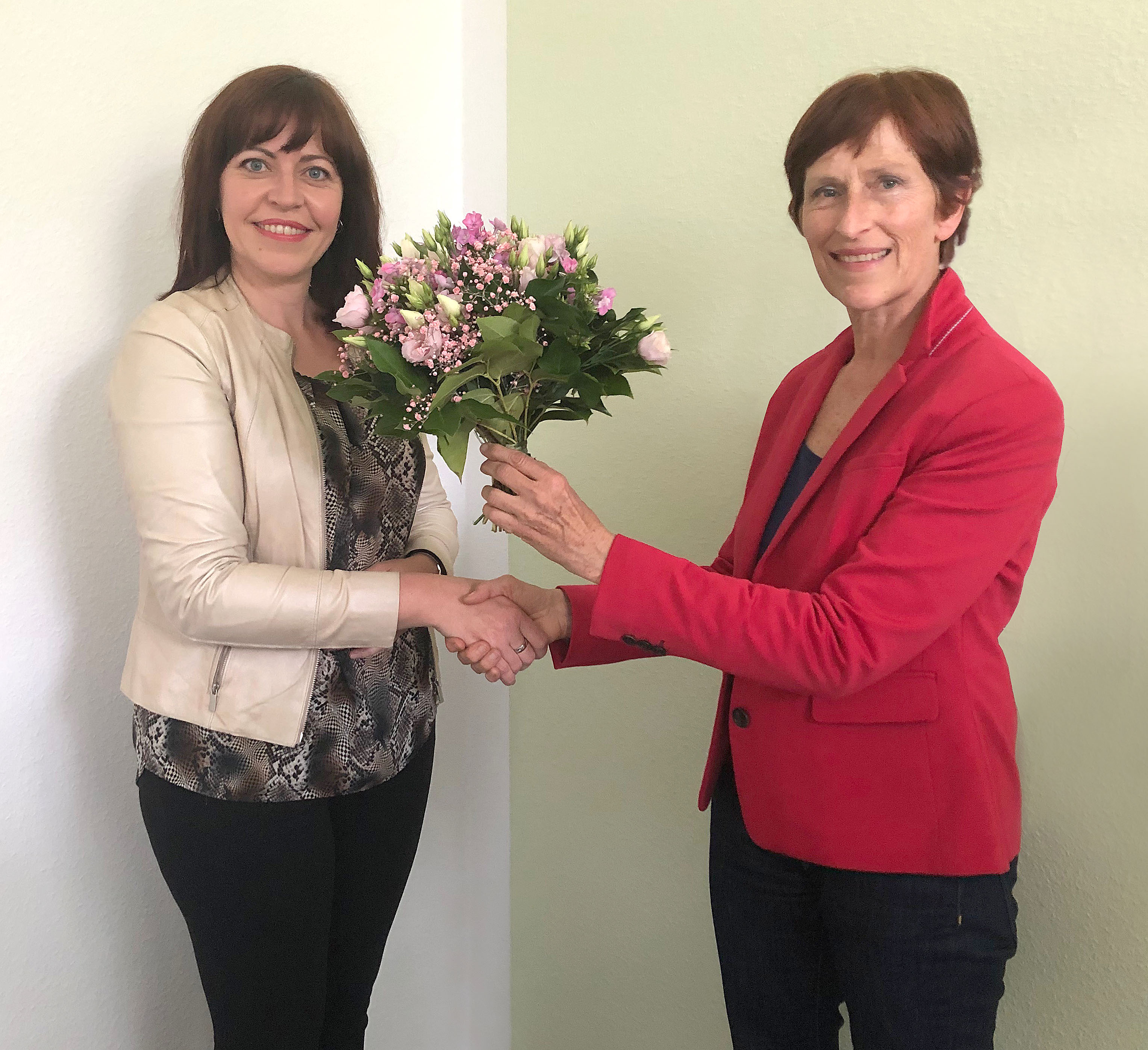 Svetlana Hoffmann und Ulrike Koebke © VHS im Kreis Herford
